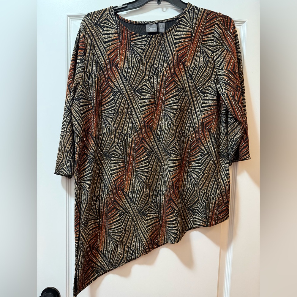 Chicos Size 3 Asymmetrical Geometric Patterned Top